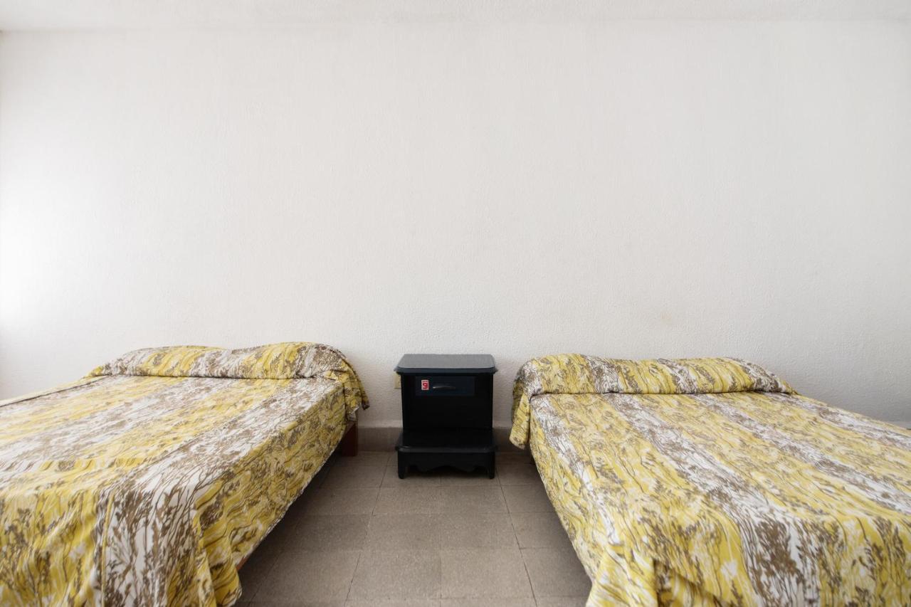 Oyo Hotel Belmar,Caleta, อากาปุลโก ภายนอก รูปภาพ